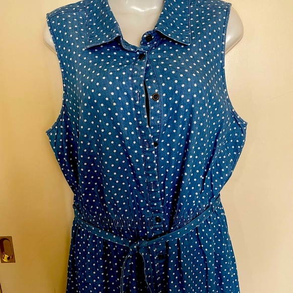 Forever 21 Dresses & Skirts - Blue and white polkadot dress